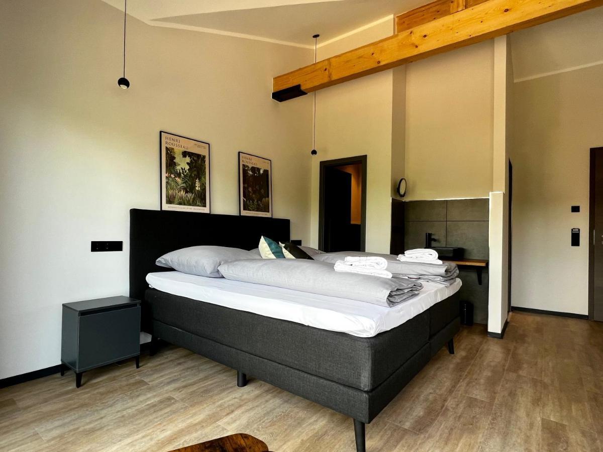 פרידריכסדורף Hotel Drei Hoefe מראה חיצוני תמונה