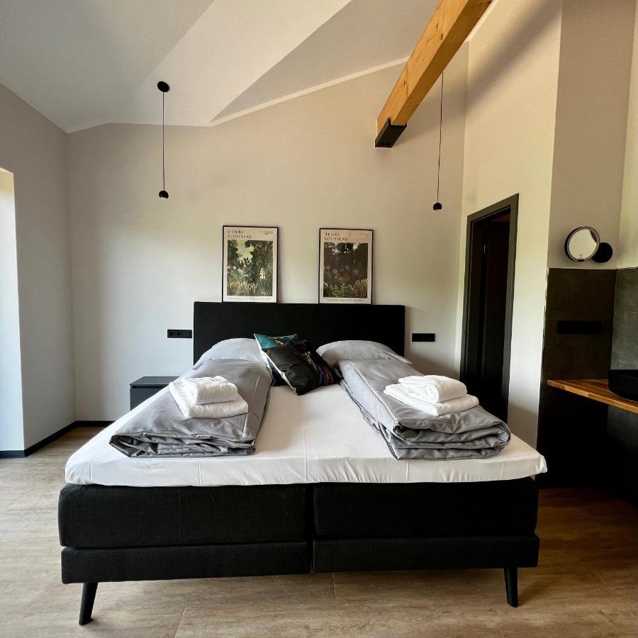 פרידריכסדורף Hotel Drei Hoefe מראה חיצוני תמונה